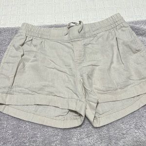 Linen shorts!